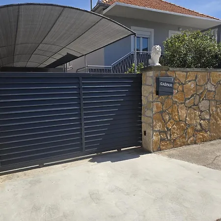 House Gaspar זאדאר